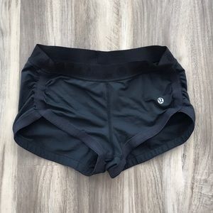 Lululemon hot yoga shorts